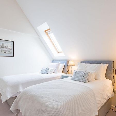 The Loft At Emperor Court By Bloom Stays Canterbury Bagian luar foto