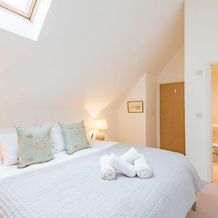 The Loft At Emperor Court By Bloom Stays Canterbury Bagian luar foto
