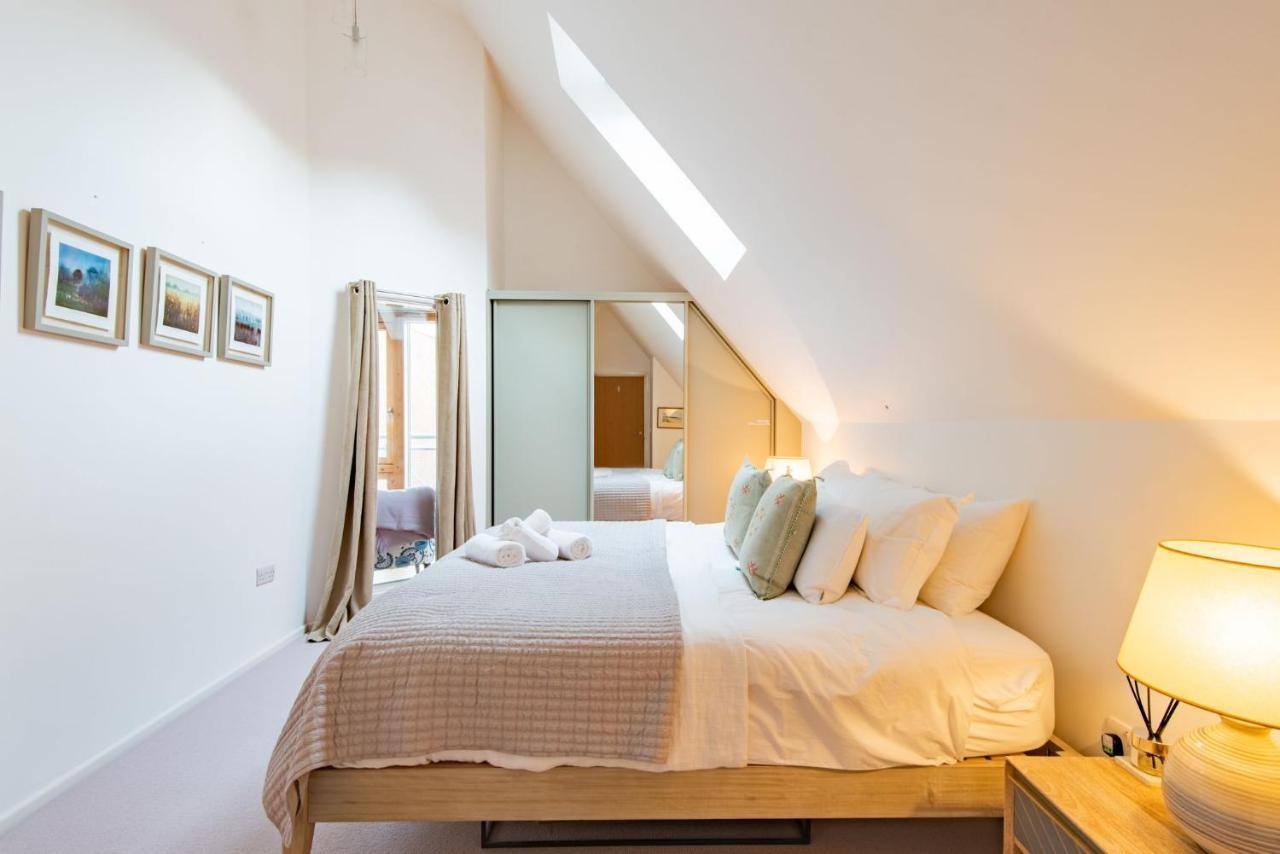 The Loft At Emperor Court By Bloom Stays Canterbury Bagian luar foto