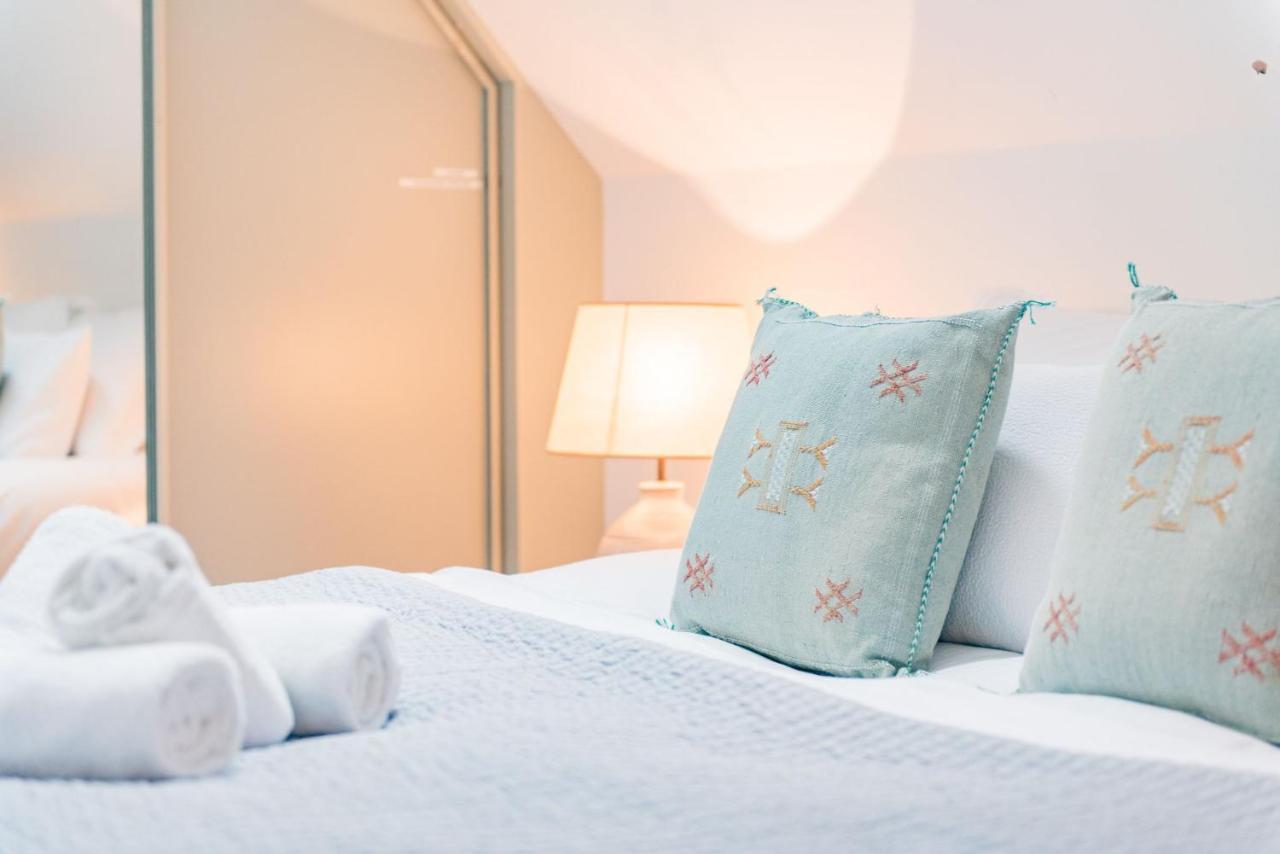 The Loft At Emperor Court By Bloom Stays Canterbury Bagian luar foto